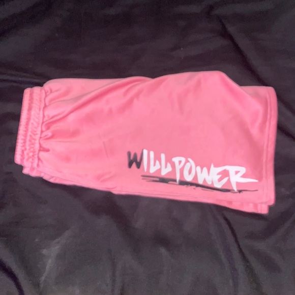 Shorts - Picture 3 of 3